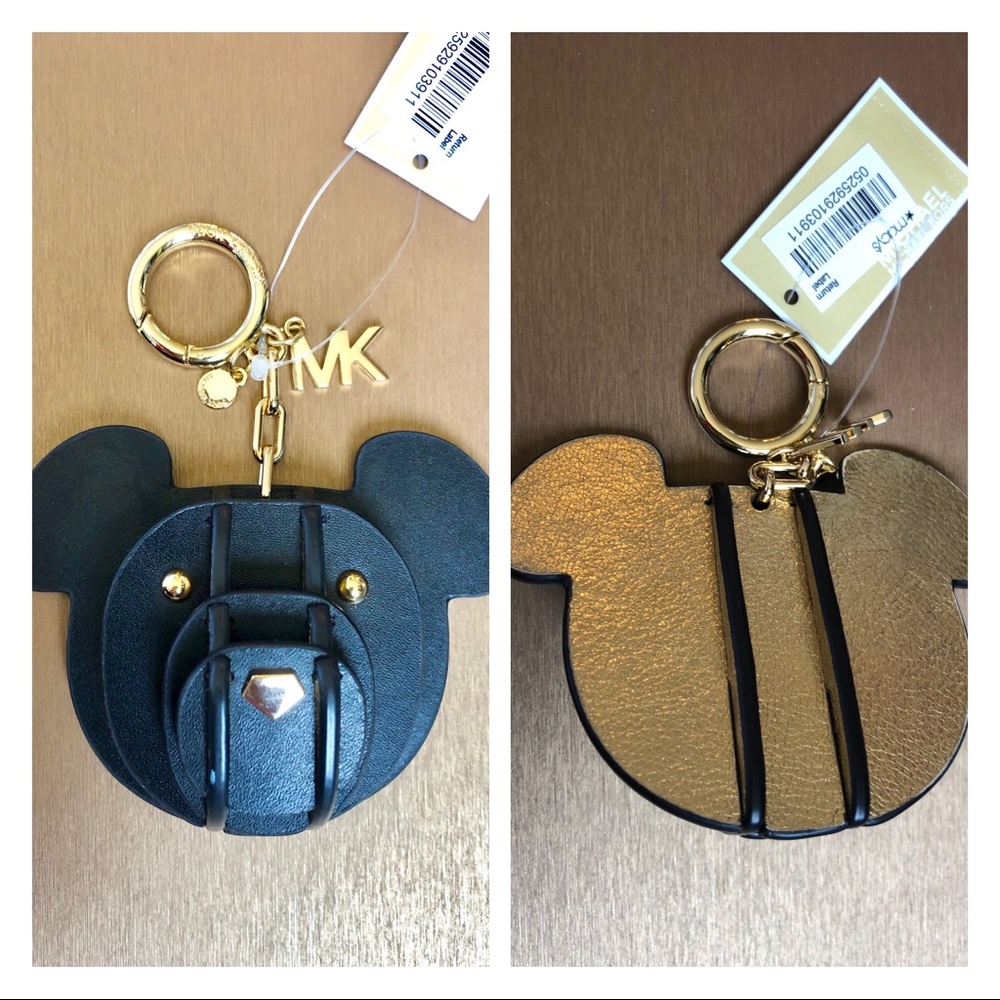 New with tags MICHAEL KORS 3D LEATHER  BEAR charm/KEYRING. Black with Gold.